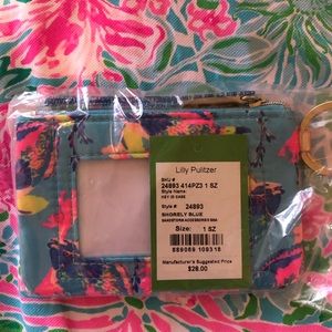 NWT Lilly Pulitzer shortly blue accessory with zipper & keychain & ID window